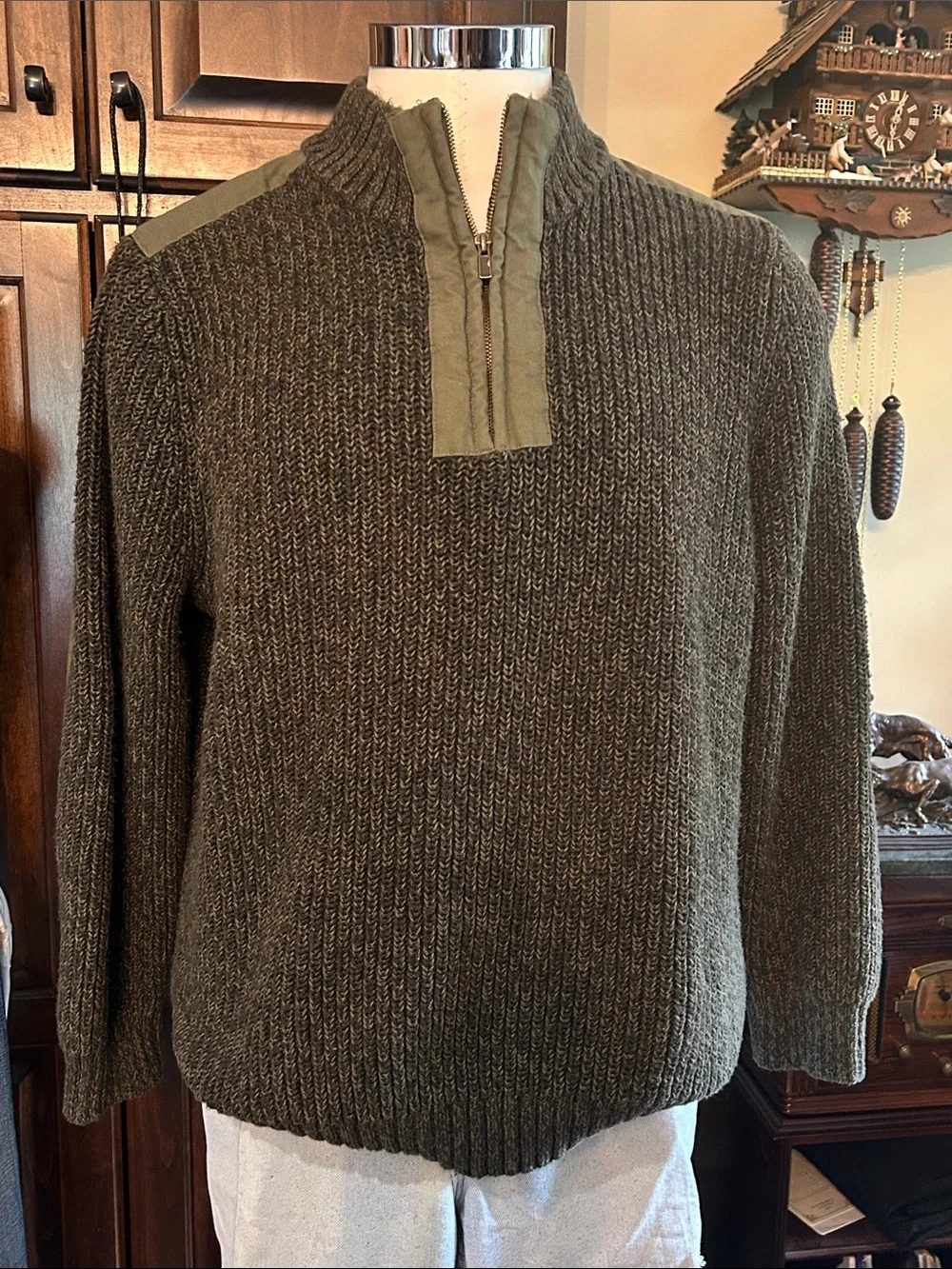 LL Bean Sz XL Men's Olive Quarter-Zip Knit Military Shoulder Patch Sweater